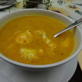 Papsajt Étterem & Kávéház Szolnok - Étel/ital