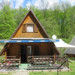 Park Vendégházak, Ajka - Külső kép