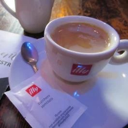 Parlament Bistro & Bar Budapest - Étel/ital