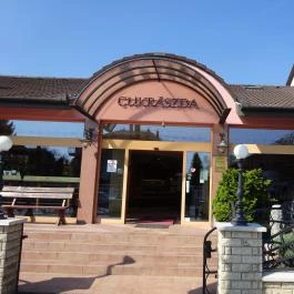 Pataki Cukrászda, Érd - Külső kép