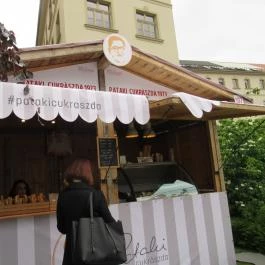 Pataki Cukrászda, Érd - Külső kép