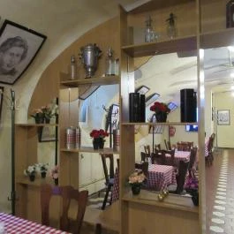 Páter Bonifác Kisvendéglő, Budapest - Belső