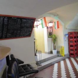 Páter Bonifác Kisvendéglő, Budapest - Belső