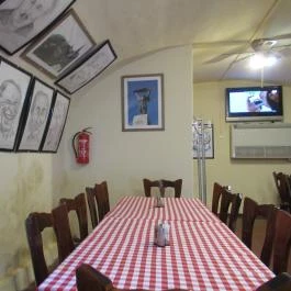 Páter Bonifác Kisvendéglő, Budapest - Belső