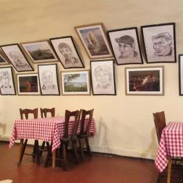 Páter Bonifác Kisvendéglő, Budapest - Belső