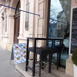 Patmos Records & Café Budapest - Külső kép