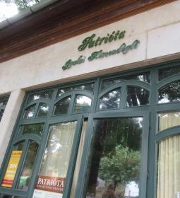 Patrióta Gyulai Kisvendéglő