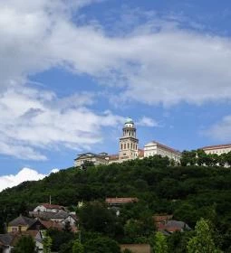 Pausa Apátsági Kávéház