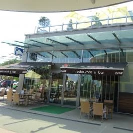 Pearl Harbor Restaurant, Bowling & Bar - Stop Shop Budapest - Külső kép