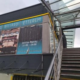 Pearl Harbor Restaurant, Bowling & Bar - Stop Shop Budapest - Külső kép