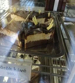 Pécsi Zserbó Cukrászda