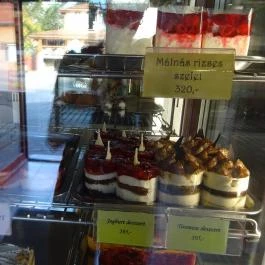 Pécsi Zserbó Cukrászda Pécs - Étel/ital