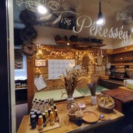 Pékesség Budapest - Belső