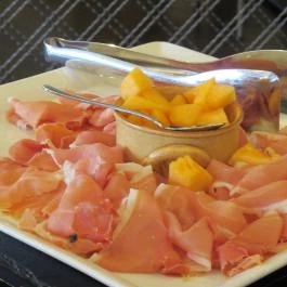 Peppers Mediterrán Grill Budapest - Étel/ital