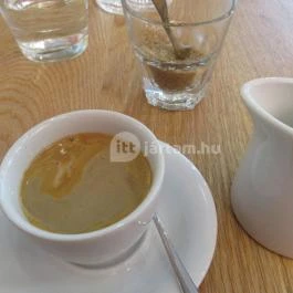 Perfect Match Espresso Bar, Budapest - Étel/ital