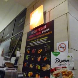 Perk Cafe - WestEnd City Center Budapest - Belső