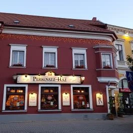  Perkovátz Ház English Pub & Restaurant Sopron - Külső kép