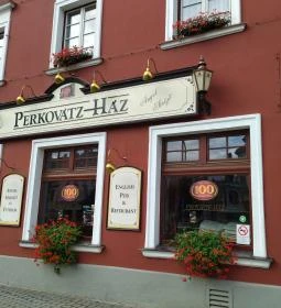 Perkovátz Ház English Pub & Restaurant