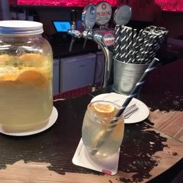 Permanens Vakáció Budapest - Étel/ital