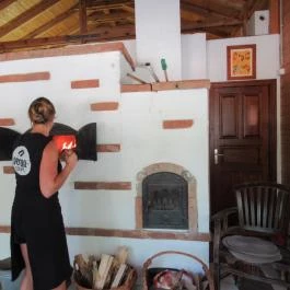 Peron Café - Holdfény Liget, Gyöngyösfalu - Belső