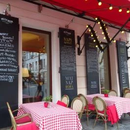 Pest-Buda Bistro & Terrace Budapest - Külső kép