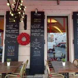 Pest-Buda Bistro & Terrace Budapest - Külső kép