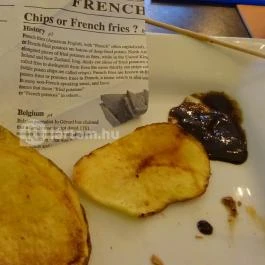 Pesti Burger & Bár Budapest - Étel/ital