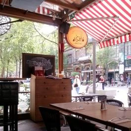 Pesti Disznó Bisztró, Budapest - Belső