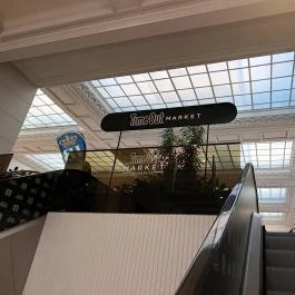 Pesti István séf és a CANTEEN - Time Out Market, Budapest Budapest - Belső