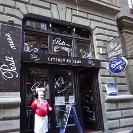 Pesti Mese Budapest - Külső kép