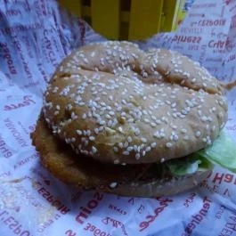 Pesti Pipi - Stadionok Budapest - Étel/ital