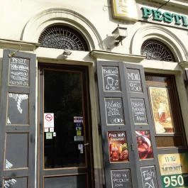 Pesti Sörcsarnok Pub & Restaurant Budapest - Külső kép