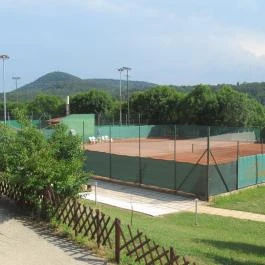 Petneházy Club Hotel Budapest - Medence/kert