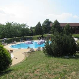 Petneházy Club Hotel Budapest - Medence/kert