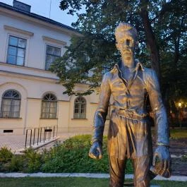 Petőfi Sándor szobra - Károlyi-kert Budapest - Külső kép