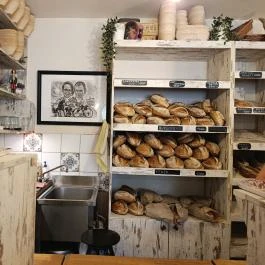 Petrus Péksége, Budapest - Belső