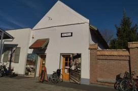 Piac Presszó Makó