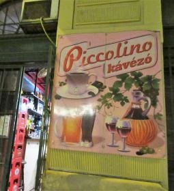 Piccolino Kávézó