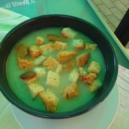 Pikoló Vendéglő Bakonybél - Étel/ital