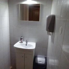 Pikoló Vendéglő Bakonybél - Mosdó