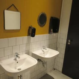 Pingrumba Budapest - Mosdó