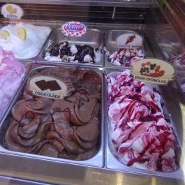 Pingvin Fagyizó Hatvan - Étel/ital