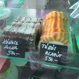 Pink Frog Fagylaltozó-Cukrászda Budapest - Étel/ital