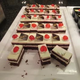 Pinot Noir Étterem, Egerszalók - Étel/ital