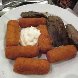 Pinot Noir Étterem, Egerszalók - Étel/ital