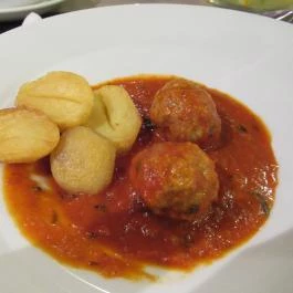 Pinot Noir Étterem, Egerszalók - Étel/ital