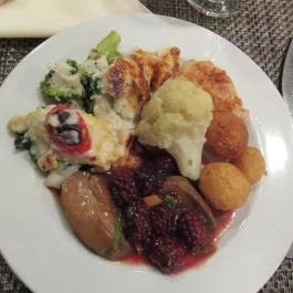 Pinot Noir Étterem, Egerszalók - Étel/ital