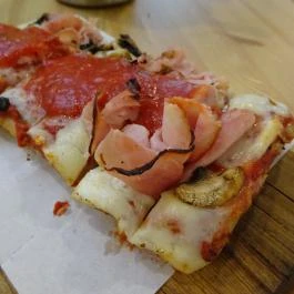 Pinsa Budapest - Étel/ital