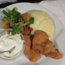 Piroska Étterem, Egerszalók - Étel/ital