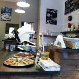 Pista Bá', Budapest - Belső